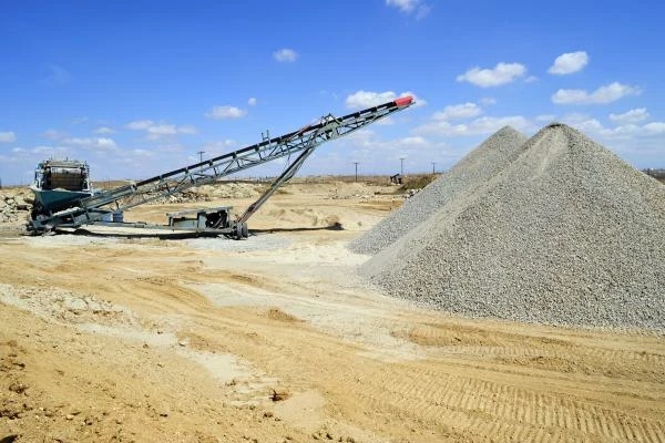 Gravel and Crushed Stone Imports in France Surge to $153 Million in 2023