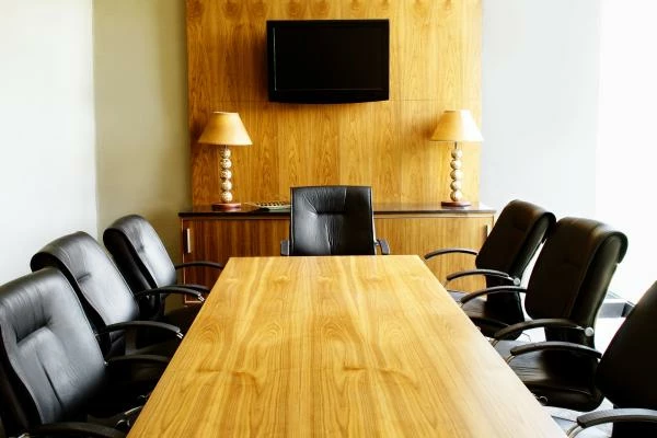 Surge in India's July 2023 Export of Wooden Office Furniture Reaches $4.4M