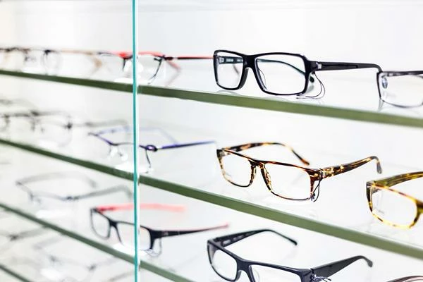 Hong Kong Experiences 38% Surge in Spectacle Glass Lenses Exports, Reaching An Unprecedented $348 Million in 2024