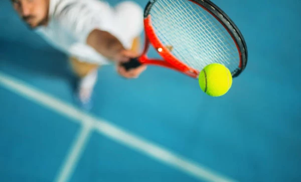 Import of Tennis and Badminton Rackets Soars to $1.3M in August 2023 in Australia