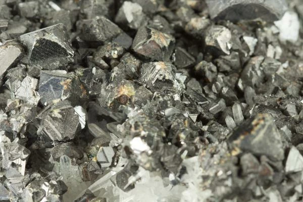 Zinc Prices in Australia Hit a Low of $2,978 per Ton