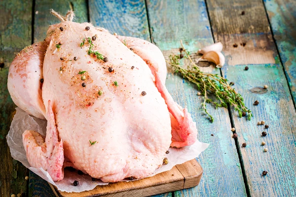 Brazil's Export of Frozen Whole Chicken Drops Sharply to $1.8 Billion in 2024